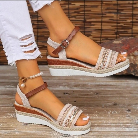 Open Toe Platform Wedge Sandals - Picture 1 of 5